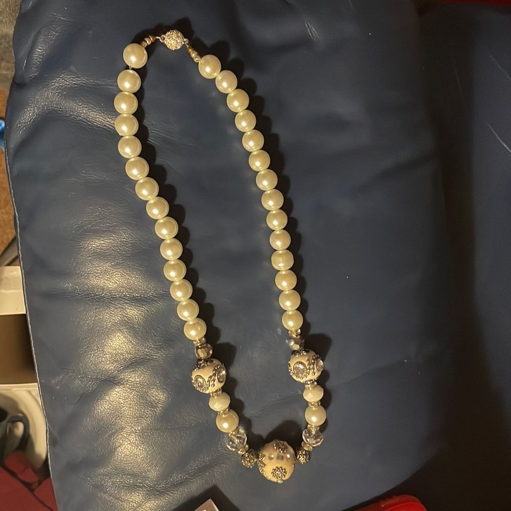 White pearl necklace